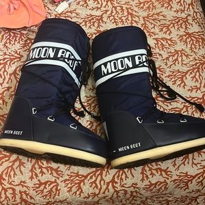Navy blue moon boots